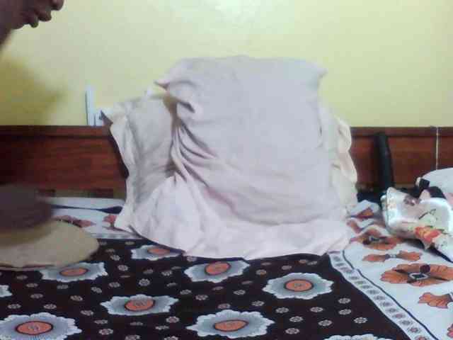 Princessmiles webcam