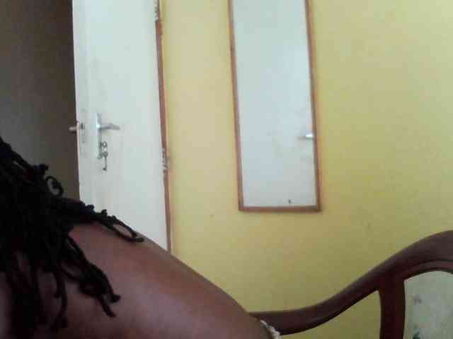 Princessmiles webcam