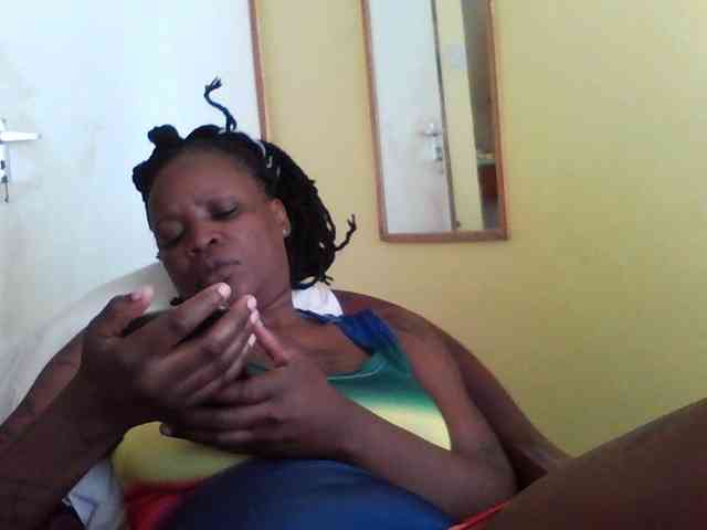 Princessmiles webcam