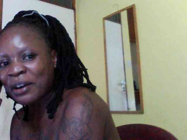 Princessmiles webcam
