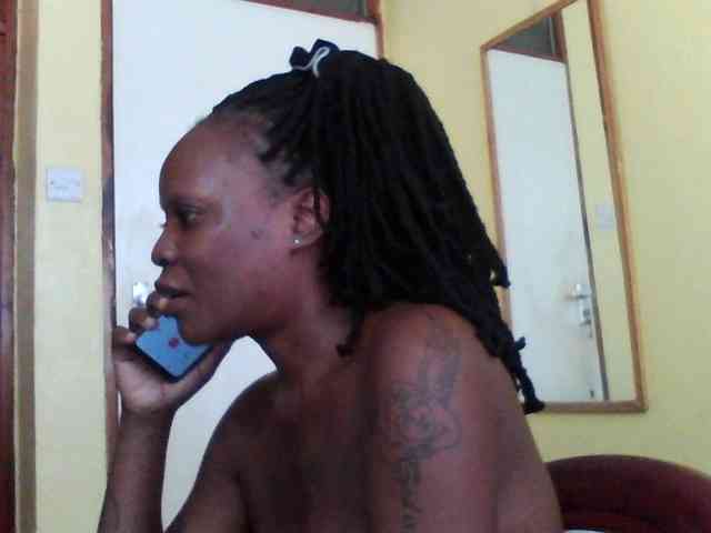 Princessmiles webcam