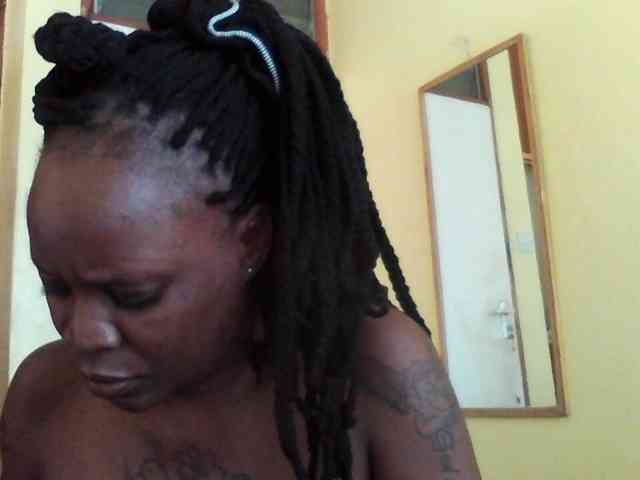 Princessmiles webcam