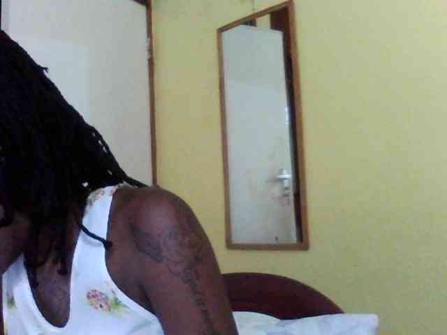 Princessmiles webcam
