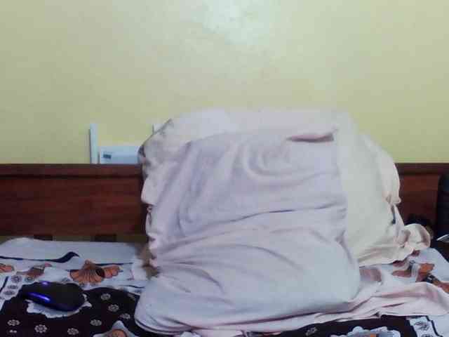 Princessmiles webcam