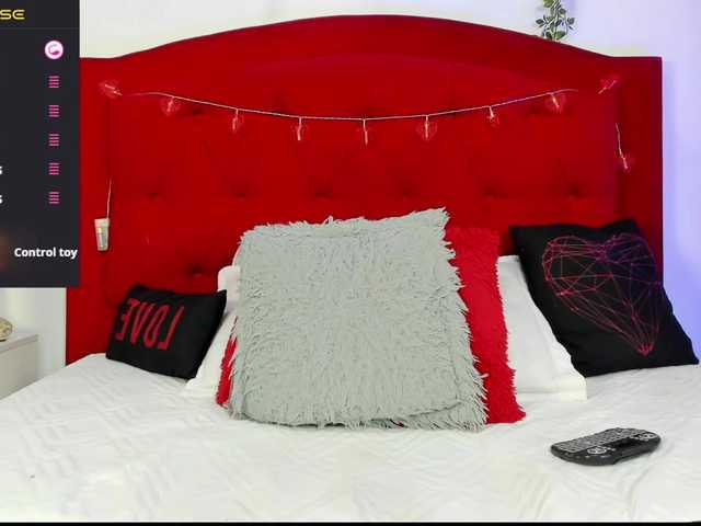 ashley-hot-01's BongaCams show and profile