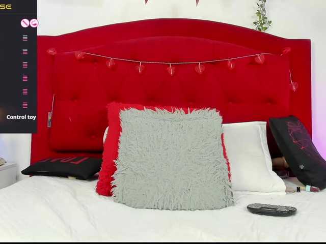 ashley-hot-01's BongaCams show and profile