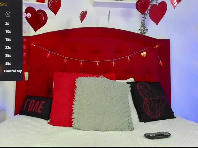 ashley-hot-01's BongaCams show and profile