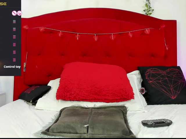 ashley-hot-01's BongaCams show and profile