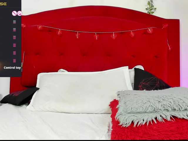 ashley-hot-01's BongaCams show and profile