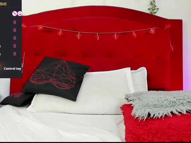 ashley-hot-01's BongaCams show and profile