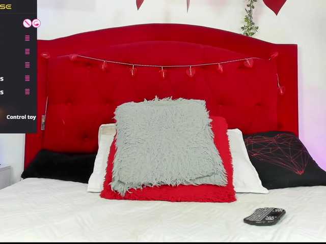 ashley-hot-01's BongaCams show and profile