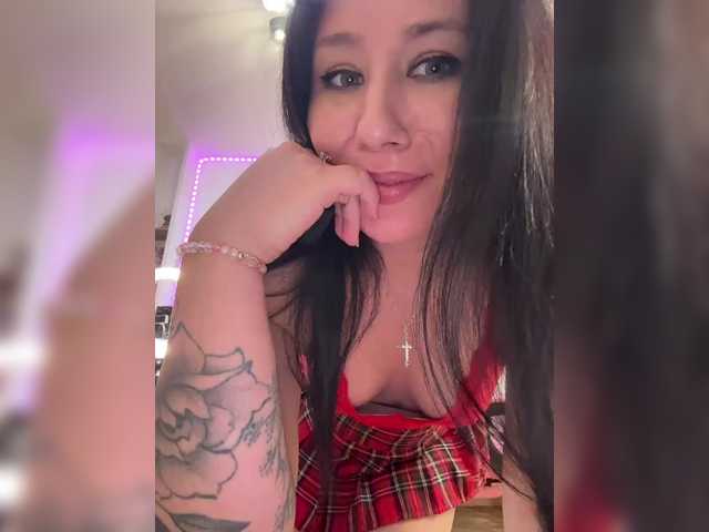 -Dirty-Bitch's BongaCams show and profile