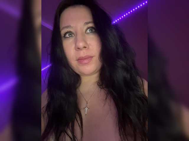 -Dirty-Bitch's BongaCams show and profile