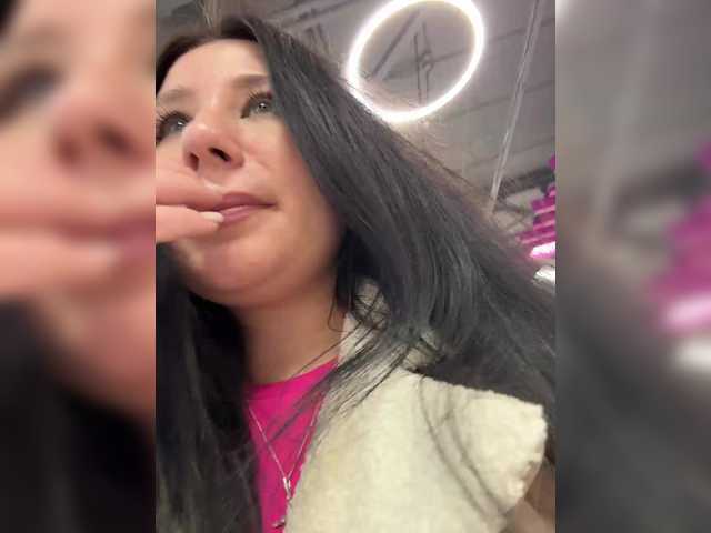 -Dirty-Bitch's BongaCams show and profile