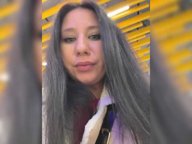 -Dirty-Bitch's BongaCams show and profile