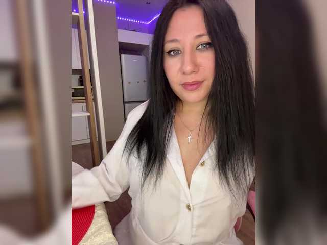 -Dirty-Bitch's BongaCams show and profile