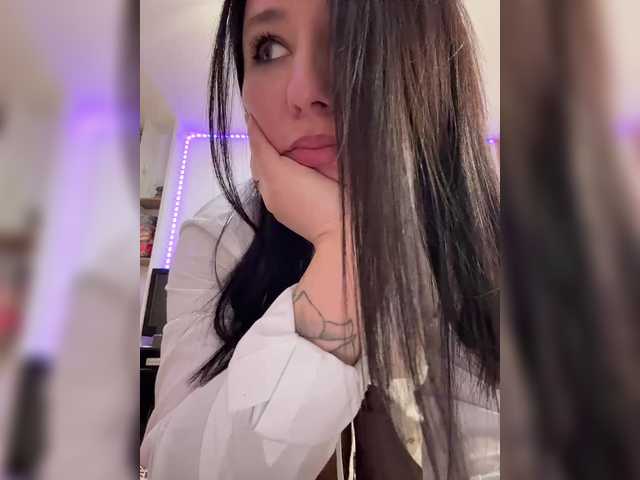 -Dirty-Bitch's BongaCams show and profile