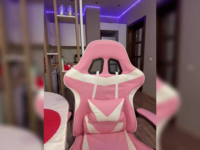 -Dirty-Bitch's BongaCams show and profile