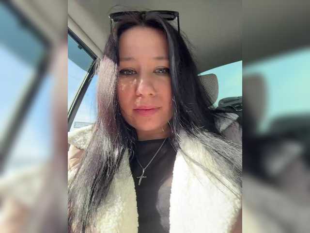 -Dirty-Bitch's BongaCams show and profile