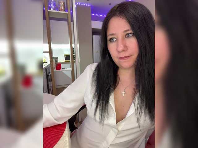 -Dirty-Bitch's BongaCams show and profile