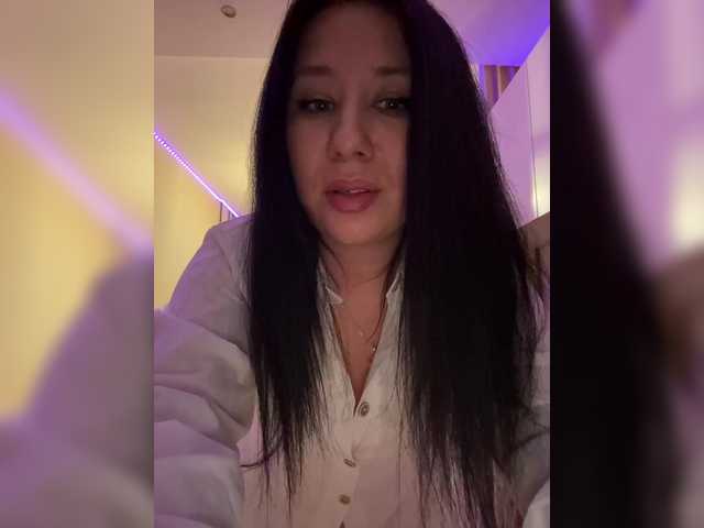 -Dirty-Bitch's BongaCams show and profile