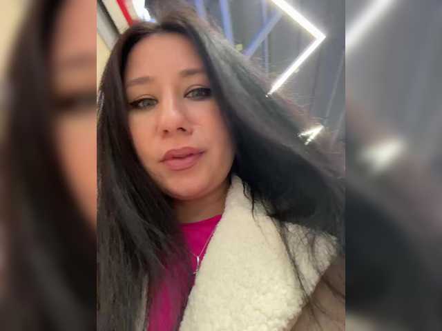 -Dirty-Bitch's BongaCams show and profile