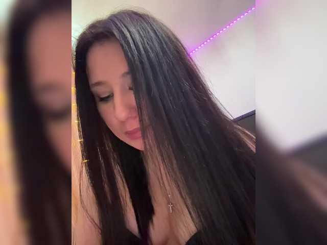 -Dirty-Bitch's BongaCams show and profile