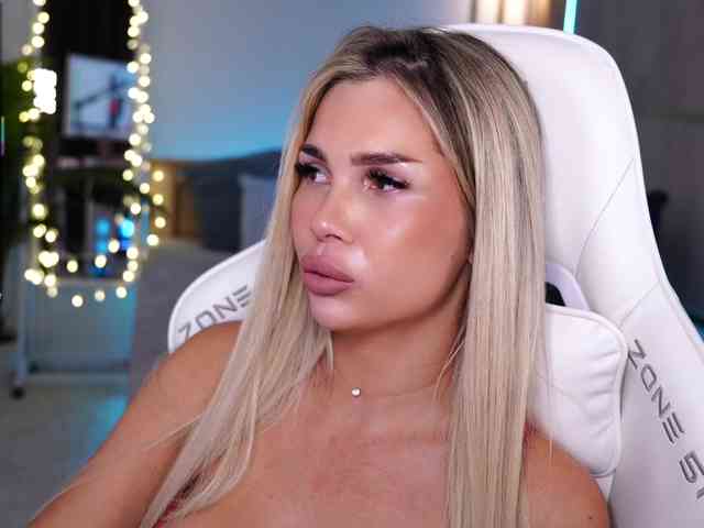 AlexaS_ webcam