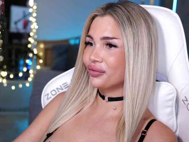 AlexaS_ webcam