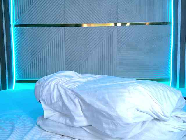 AlexisCrystal webcam