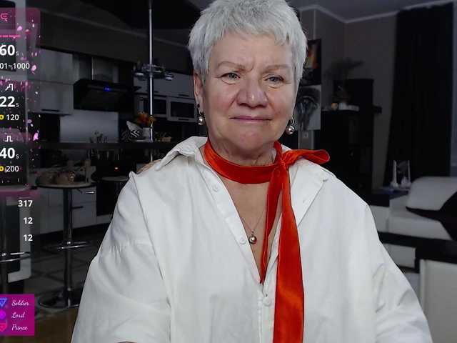 roxana-brooks's BongaCams show and profile