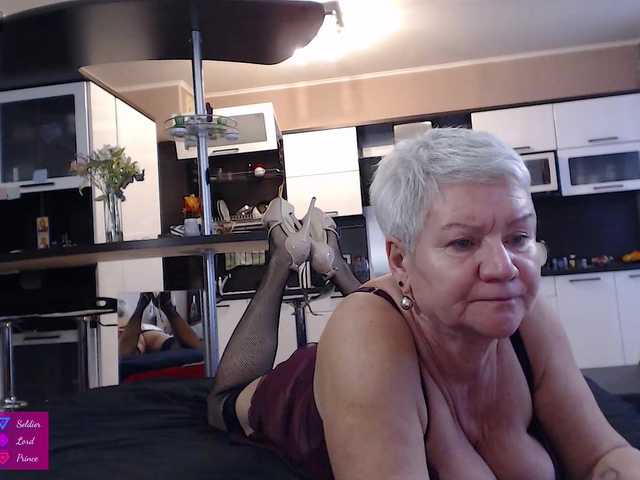 roxana-brooks's BongaCams show and profile