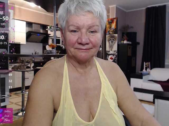 roxana-brooks's BongaCams show and profile