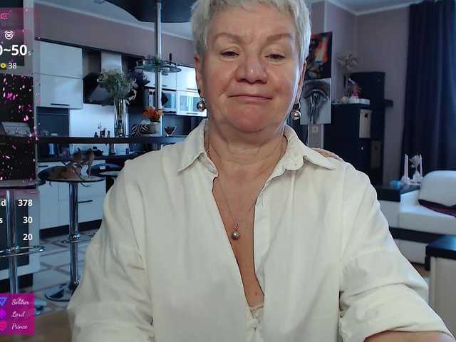 roxana-brooks's BongaCams show and profile