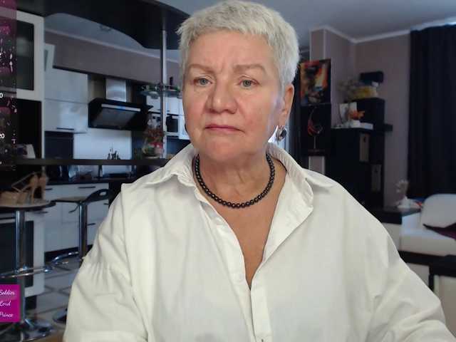 roxana-brooks's BongaCams show and profile