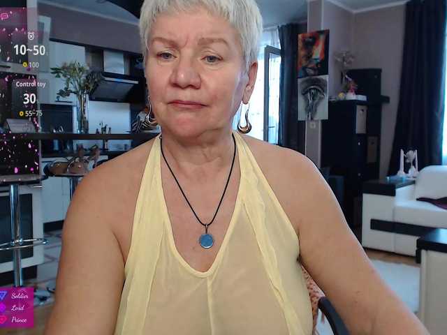 roxana-brooks's BongaCams show and profile