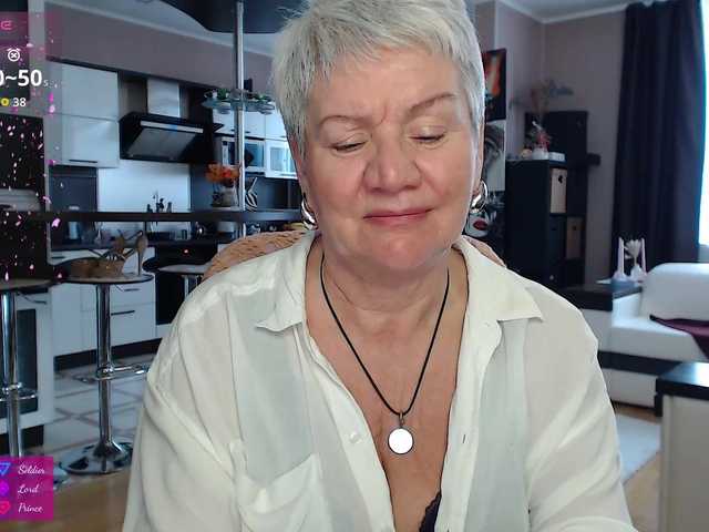 roxana-brooks's BongaCams show and profile