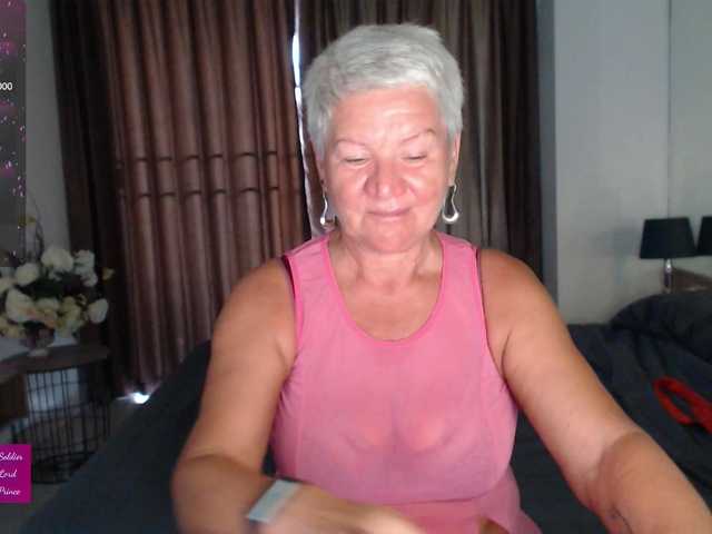 roxana-brooks's BongaCams show and profile