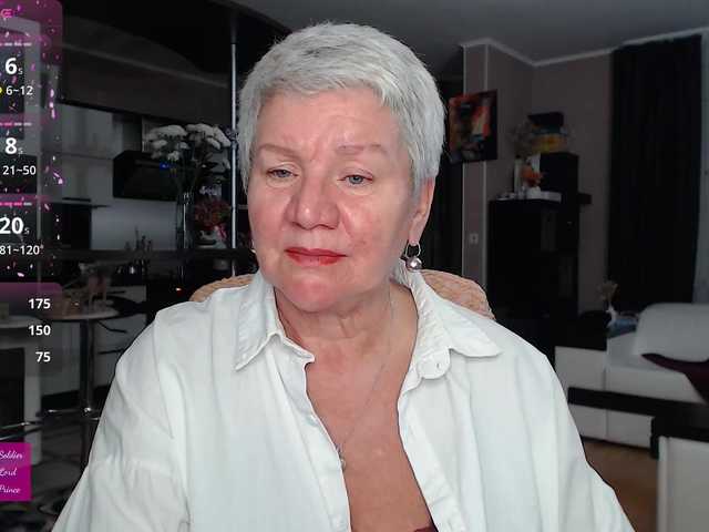 roxana-brooks's BongaCams show and profile