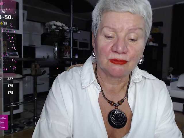 roxana-brooks's BongaCams show and profile