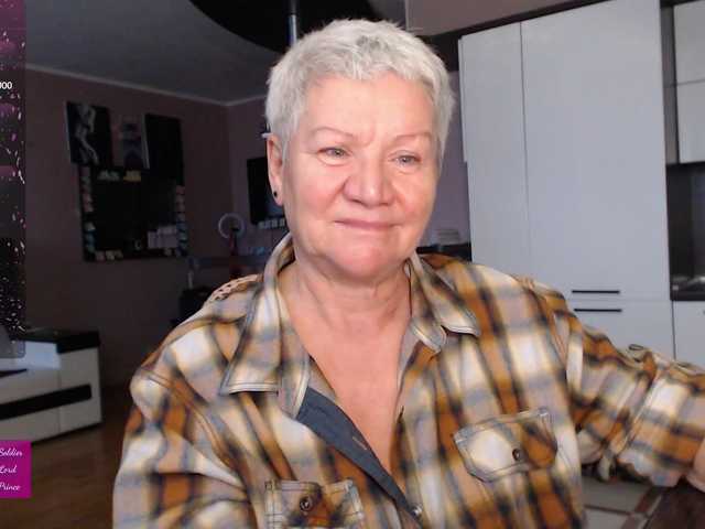 roxana-brooks's BongaCams show and profile