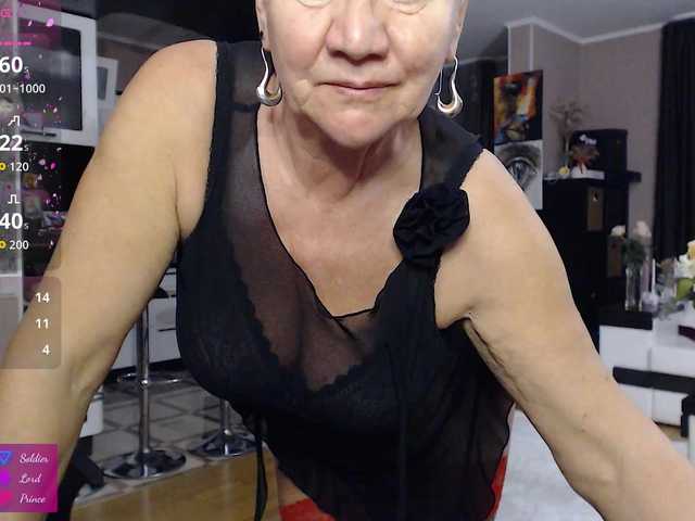 roxana-brooks's BongaCams show and profile