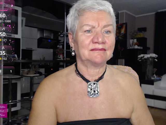 roxana-brooks's BongaCams show and profile
