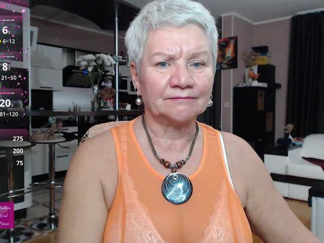 roxana-brooks's BongaCams show and profile