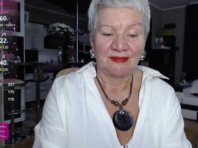 roxana-brooks's BongaCams show and profile