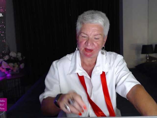 roxana-brooks's BongaCams show and profile