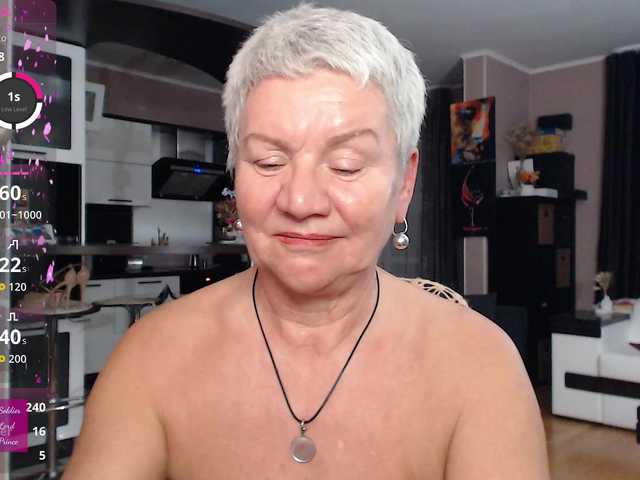 roxana-brooks's BongaCams show and profile