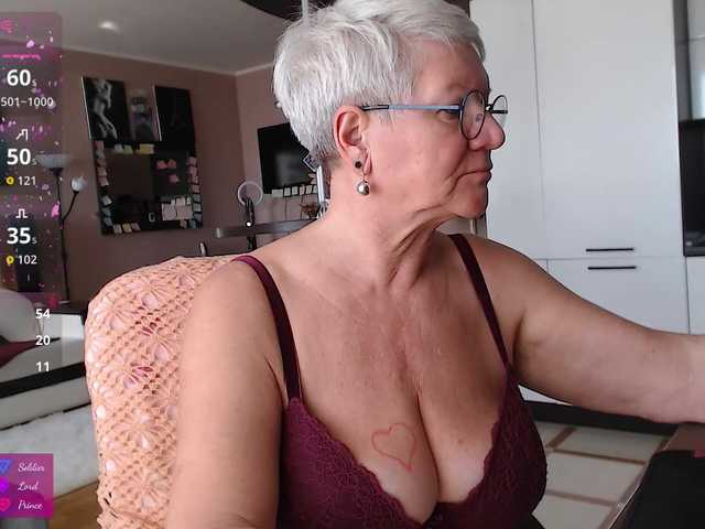 roxana-brooks's BongaCams show and profile