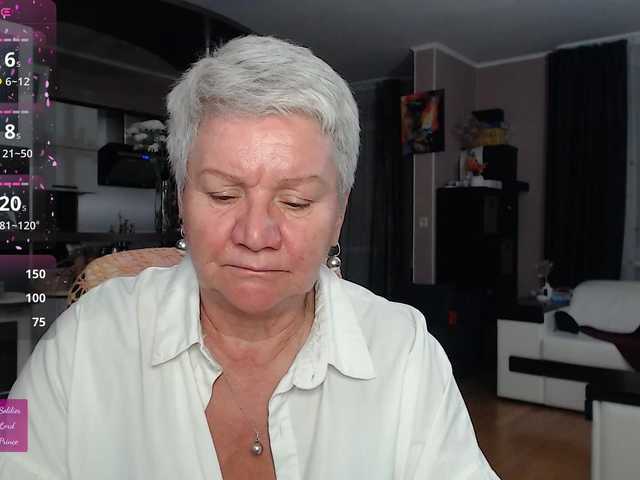 roxana-brooks's BongaCams show and profile