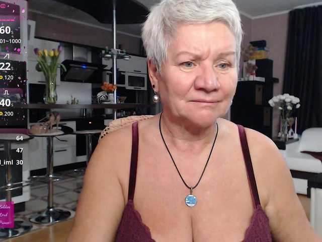 roxana-brooks's BongaCams show and profile